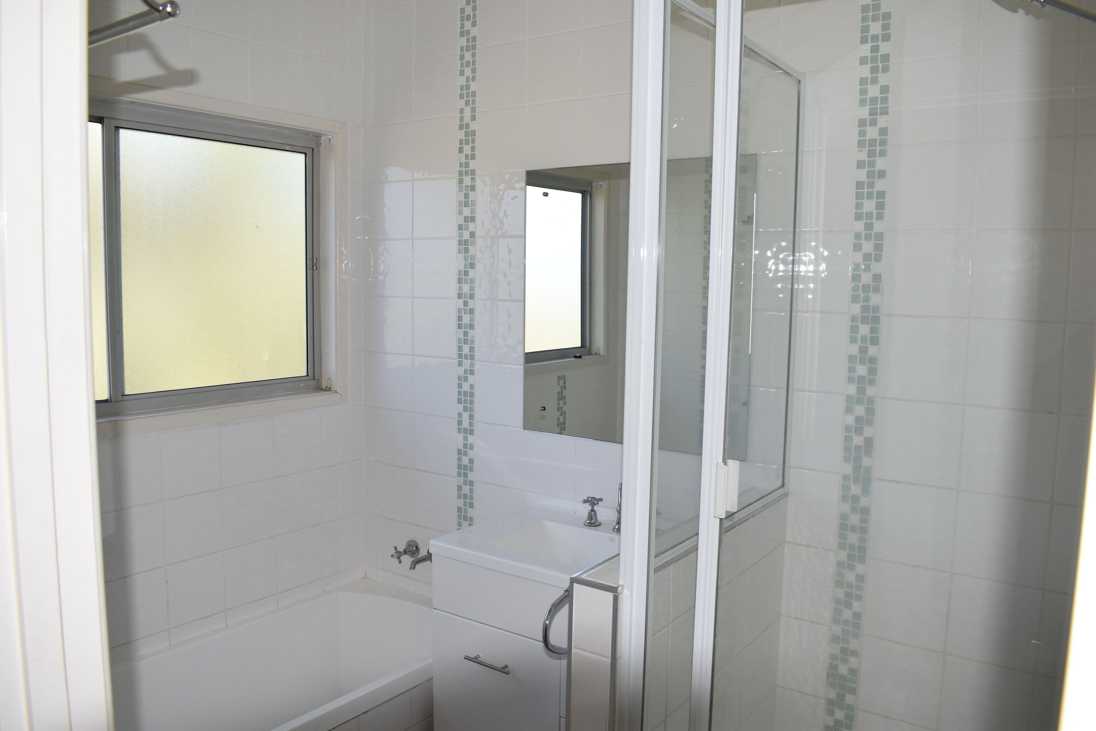 19 Garnet Street, Emerald QLD 4720, Emerald - Thumbnail 4
