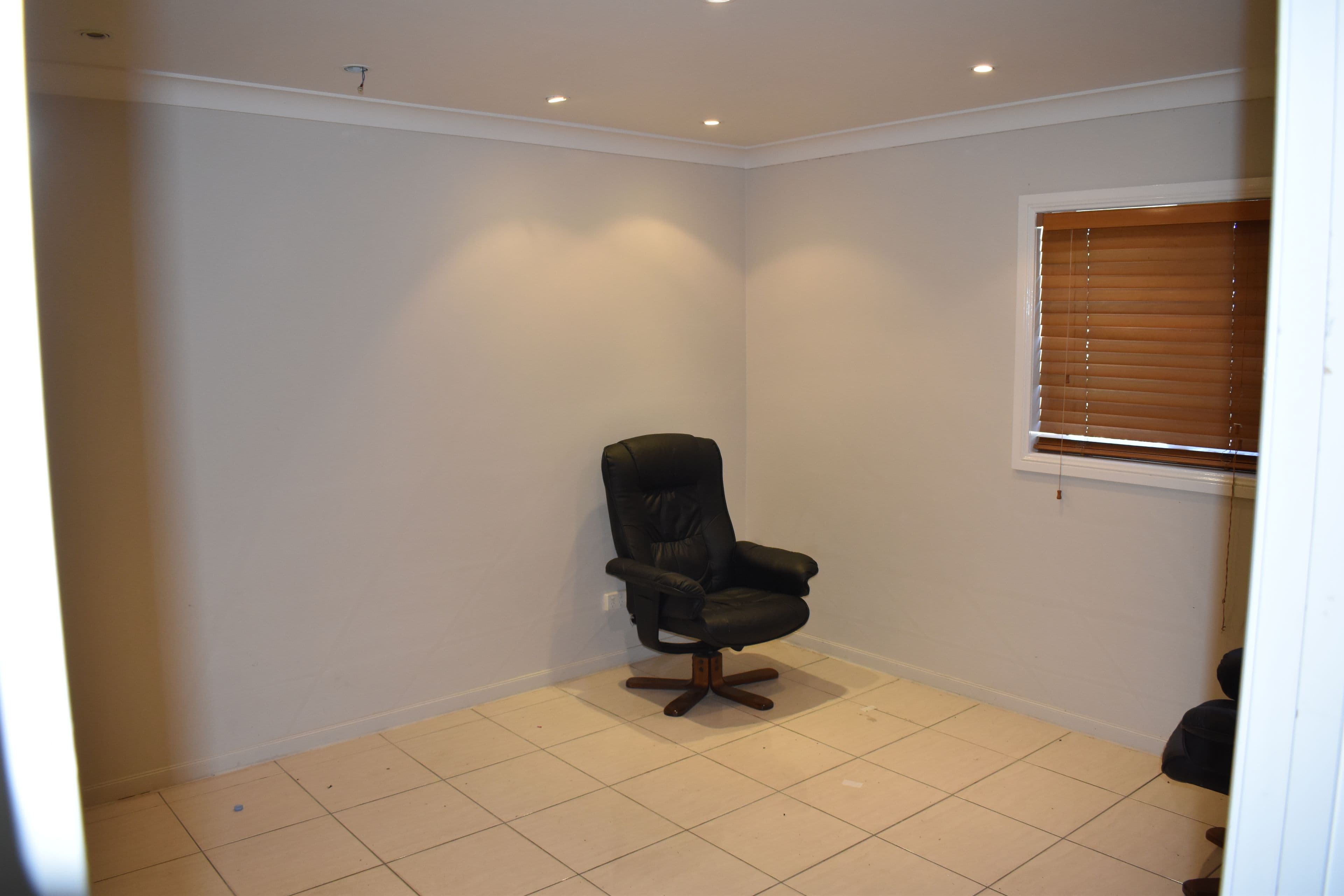 19 Garnet Street, Emerald QLD 4720, Emerald - Thumbnail 8