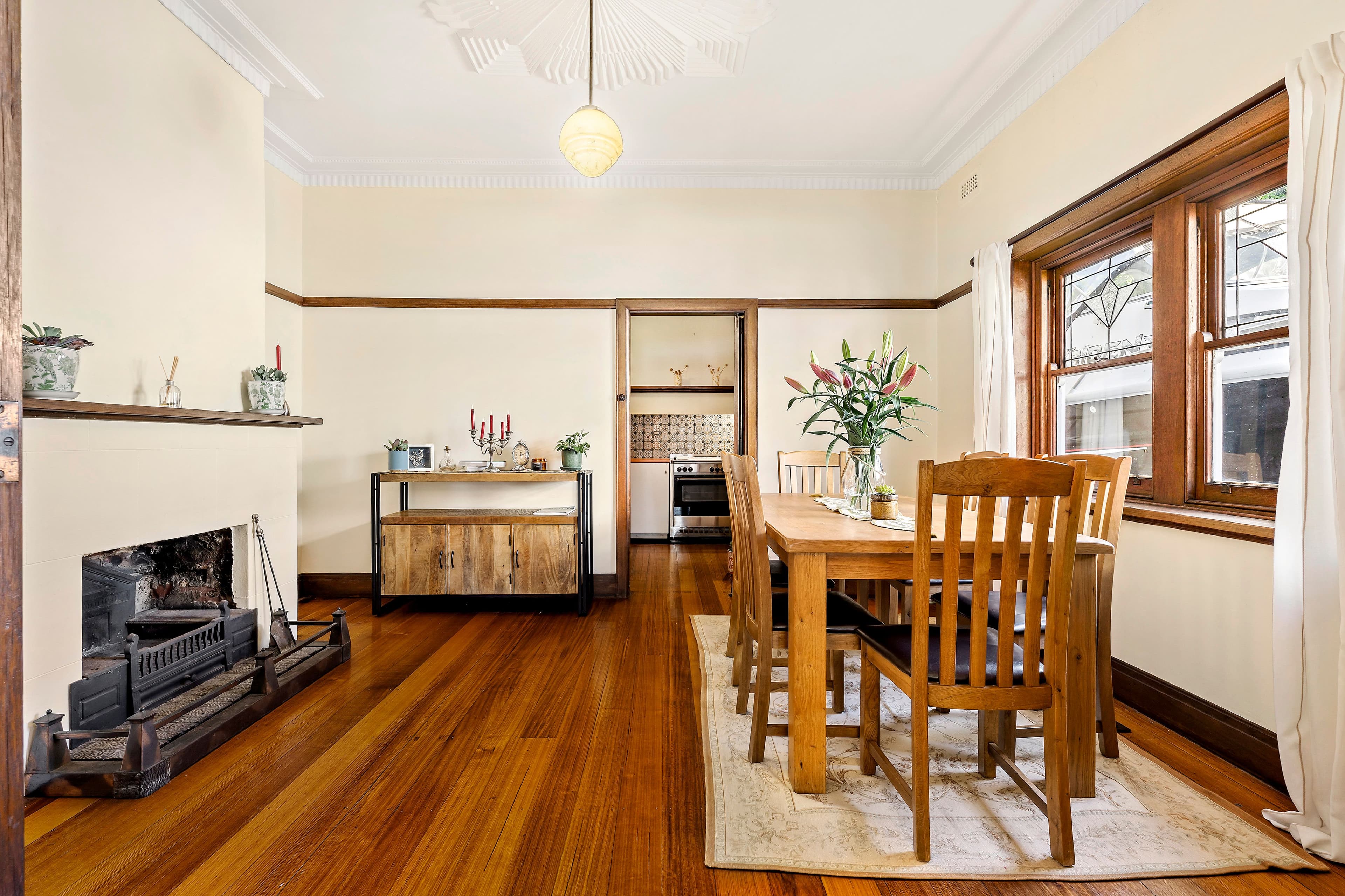 91 Carlisle Crescent, Hughesdale VIC 3166, Hughesdale - Thumbnail 4
