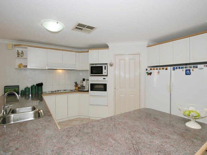 24 Penlea Glade, KIARA WA 6054, Kiara - Thumbnail 8