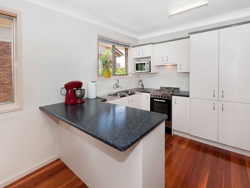 894 Oxley Road, OXLEY QLD 4075, Oxley - Thumbnail 3