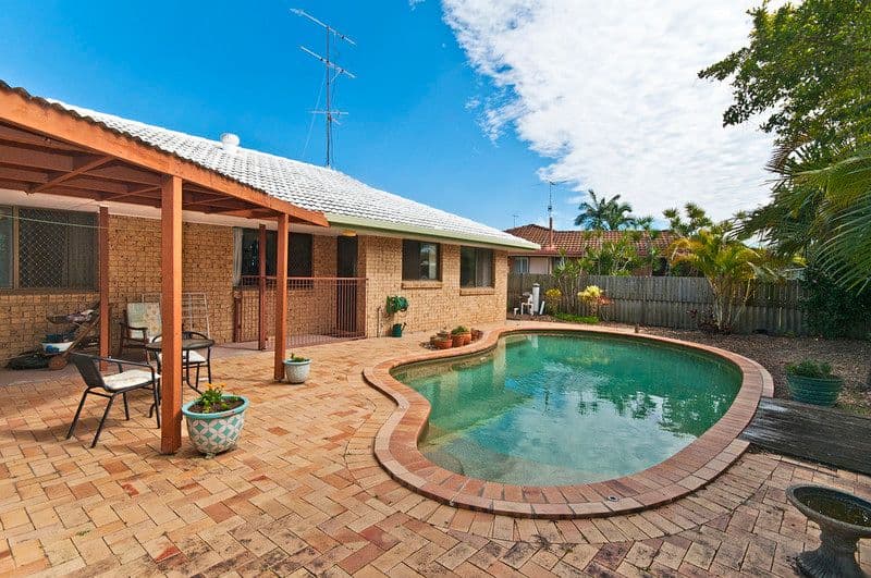 13 Sycamore Place, PALM BEACH QLD 4221, Palm Beach - Thumbnail 2