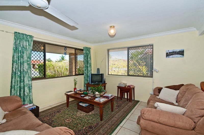 13 Sycamore Place, PALM BEACH QLD 4221, Palm Beach - Thumbnail 8