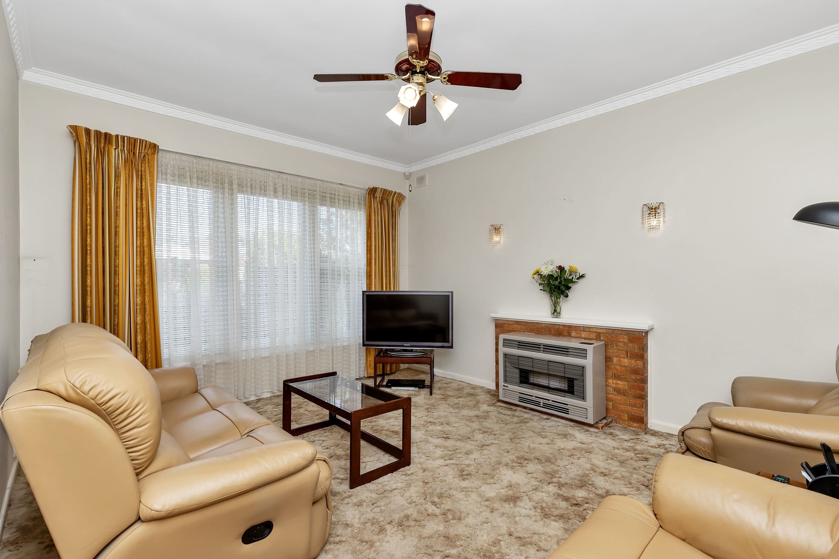 17 Tudor Avenue, Clovelly Park SA 5042, Clovelly Park - Thumbnail 3