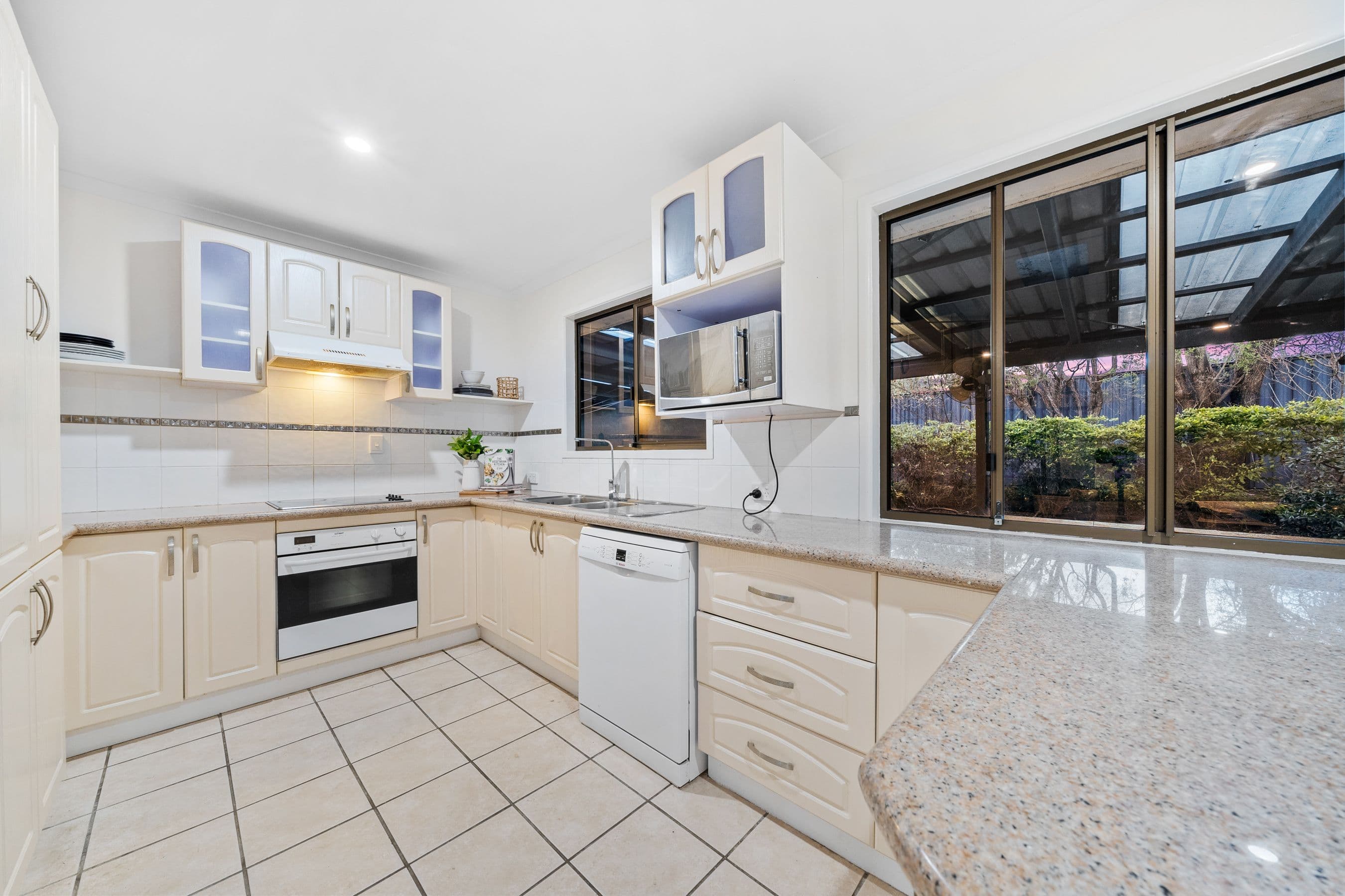 13 Neale Court, Browns Plains QLD 4118, Browns Plains - Thumbnail 4