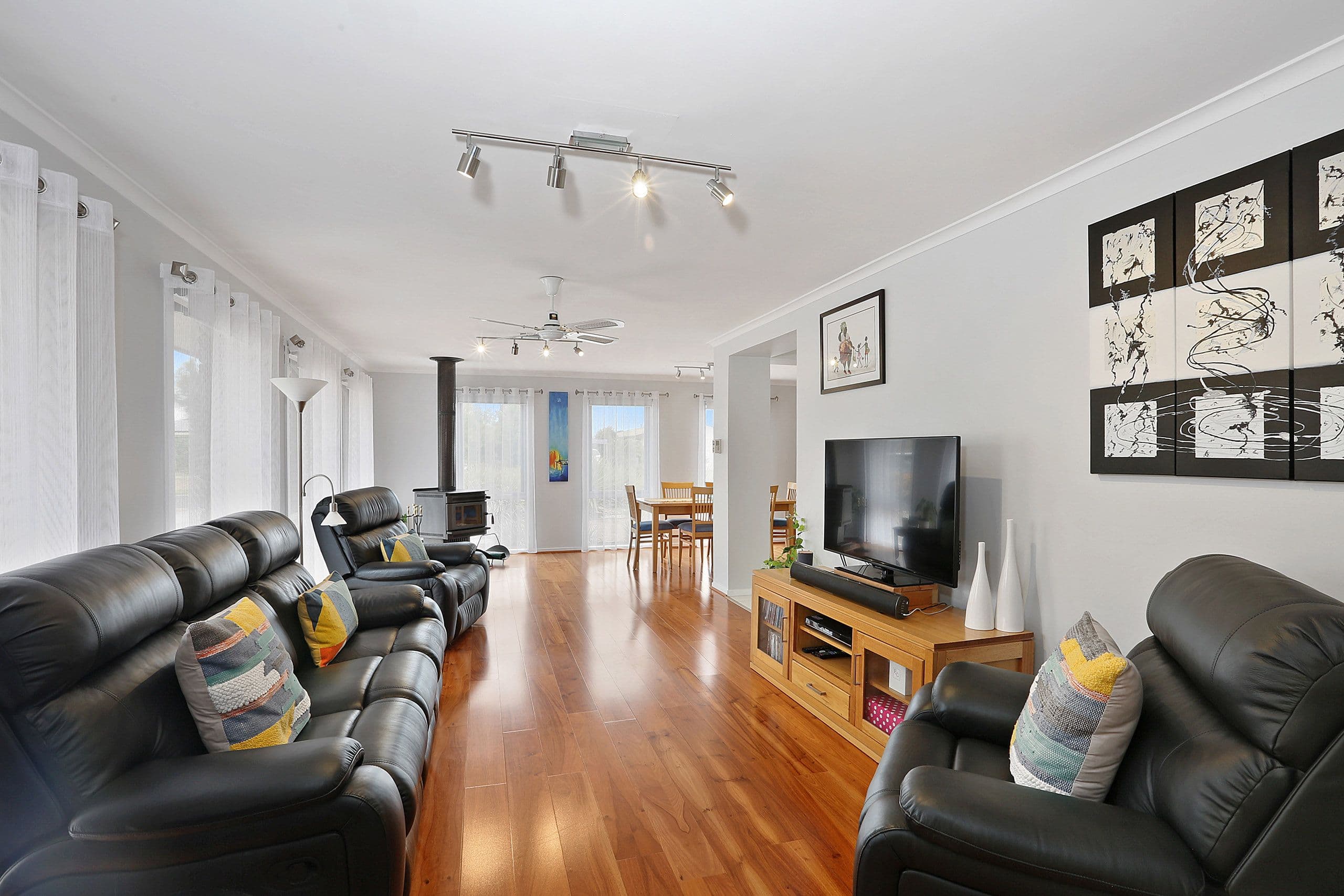 42 Smeaton Close, Lara VIC 3212, Lara - Thumbnail 3