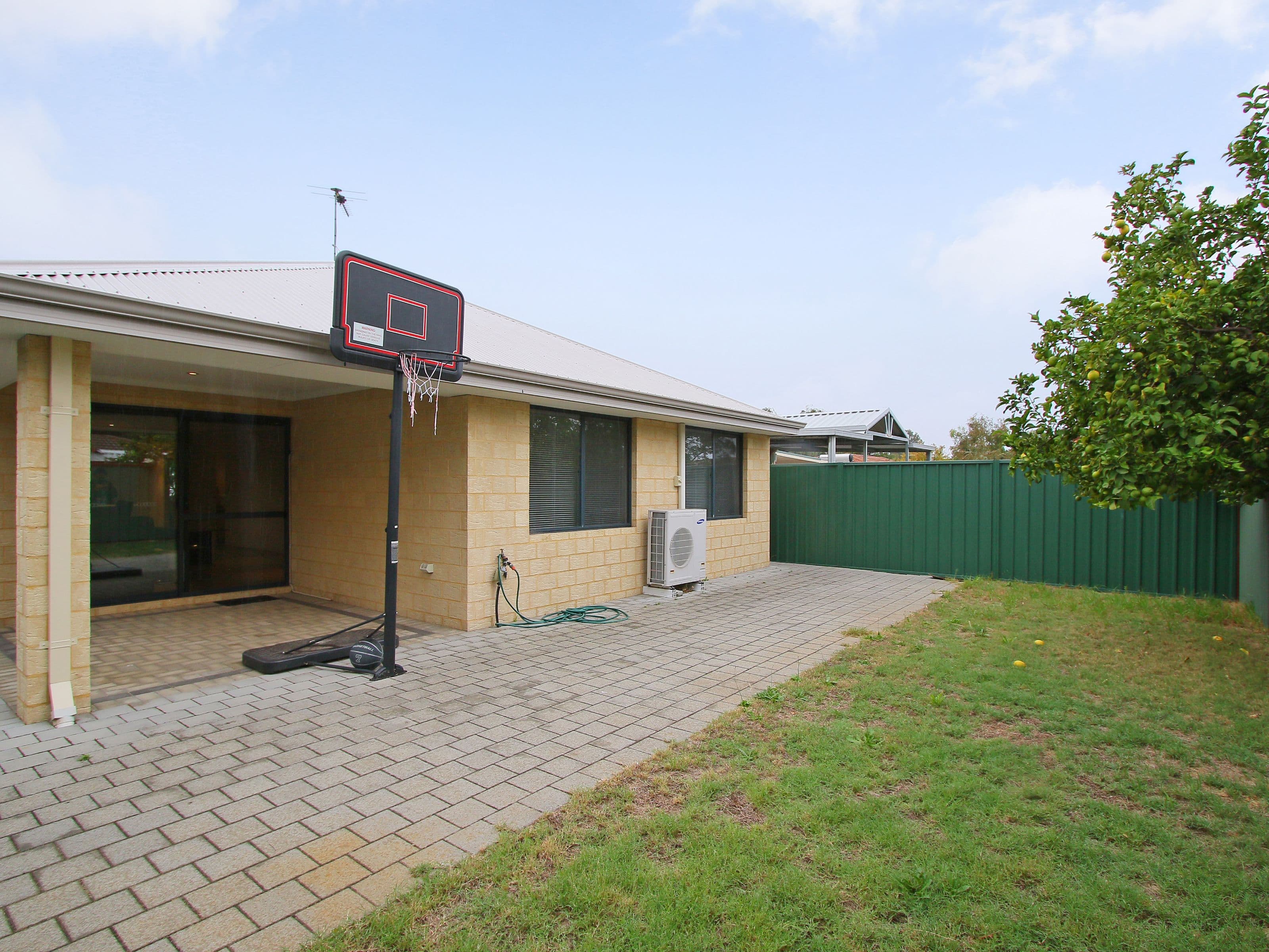 13 Walton Street, Queens Park WA 6107, Queens Park - Thumbnail 4