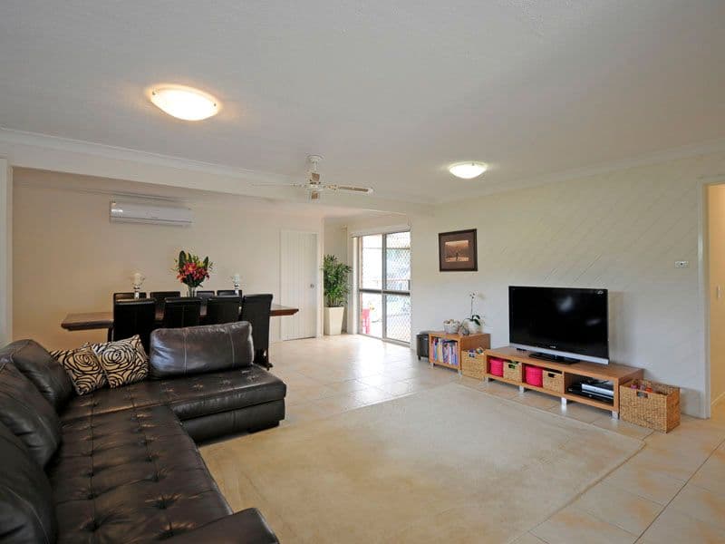 19 Satinwood Place, PALM BEACH QLD 4221, Palm Beach - Thumbnail 2
