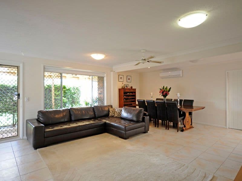 19 Satinwood Place, PALM BEACH QLD 4221, Palm Beach - Thumbnail 3