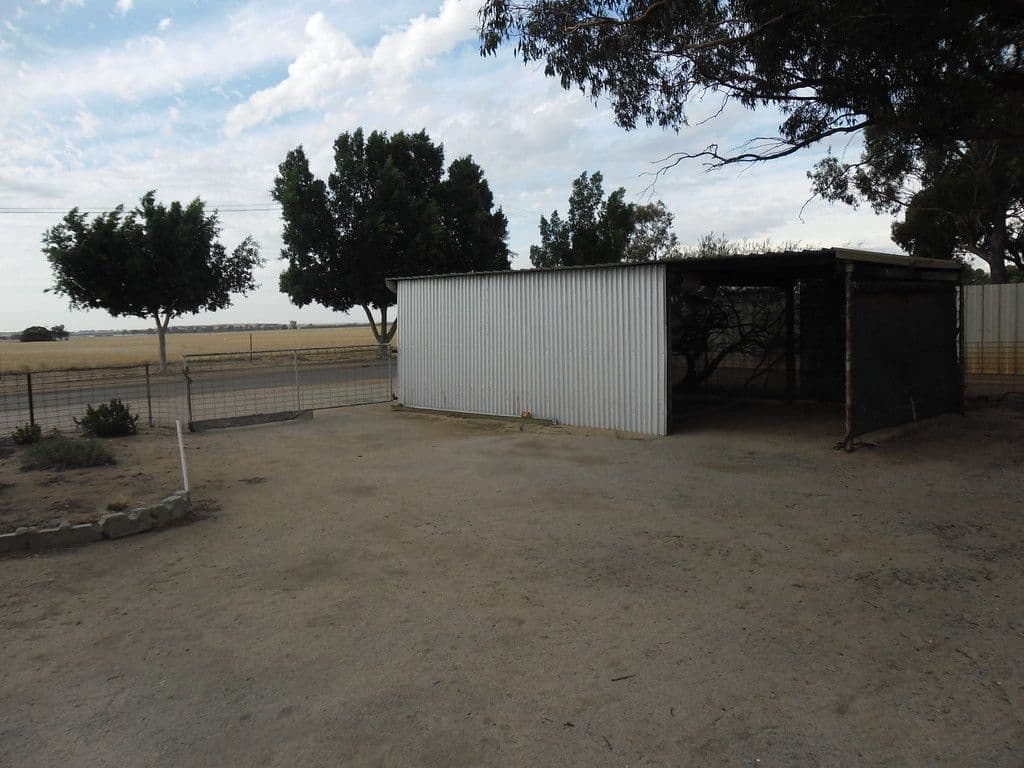 2 Caron Street, Carnamah WA 6517, Carnamah - Thumbnail 4