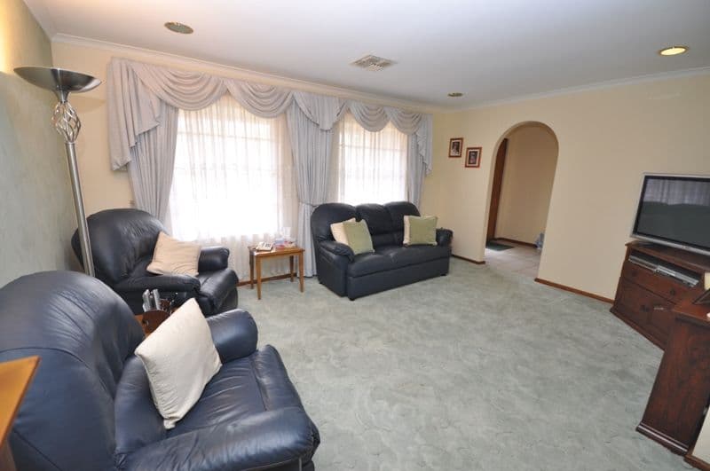 29 Ina Close, CRAIGMORE SA 5114, Craigmore - Thumbnail 3