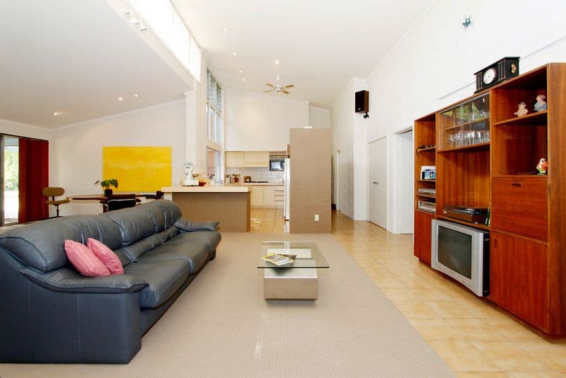 20 Grevillea Court, WANNEROO WA 6065, Wanneroo - Thumbnail 5