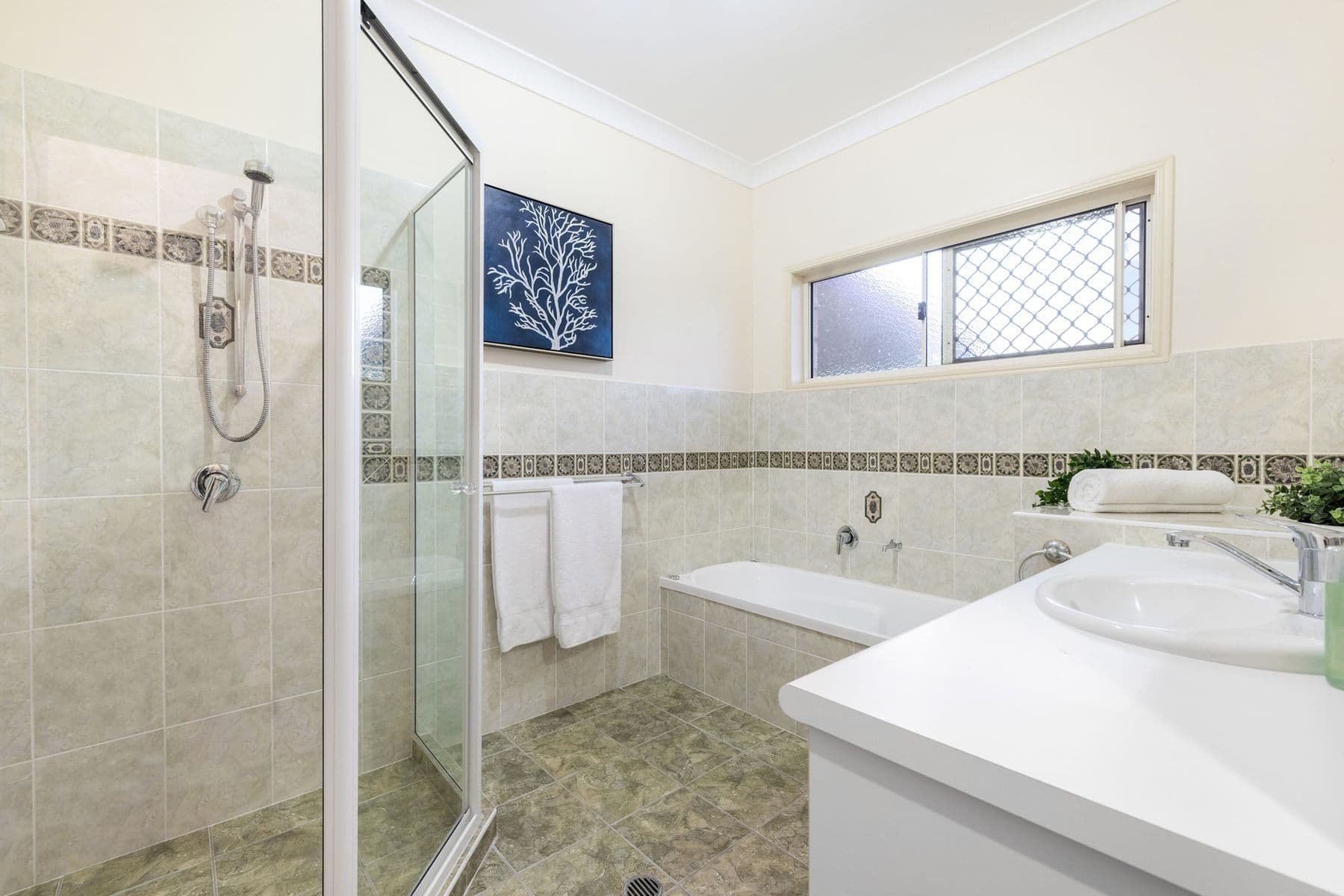 21 Manikato Close, Glenlogan QLD 4280, Glenlogan - Thumbnail 8