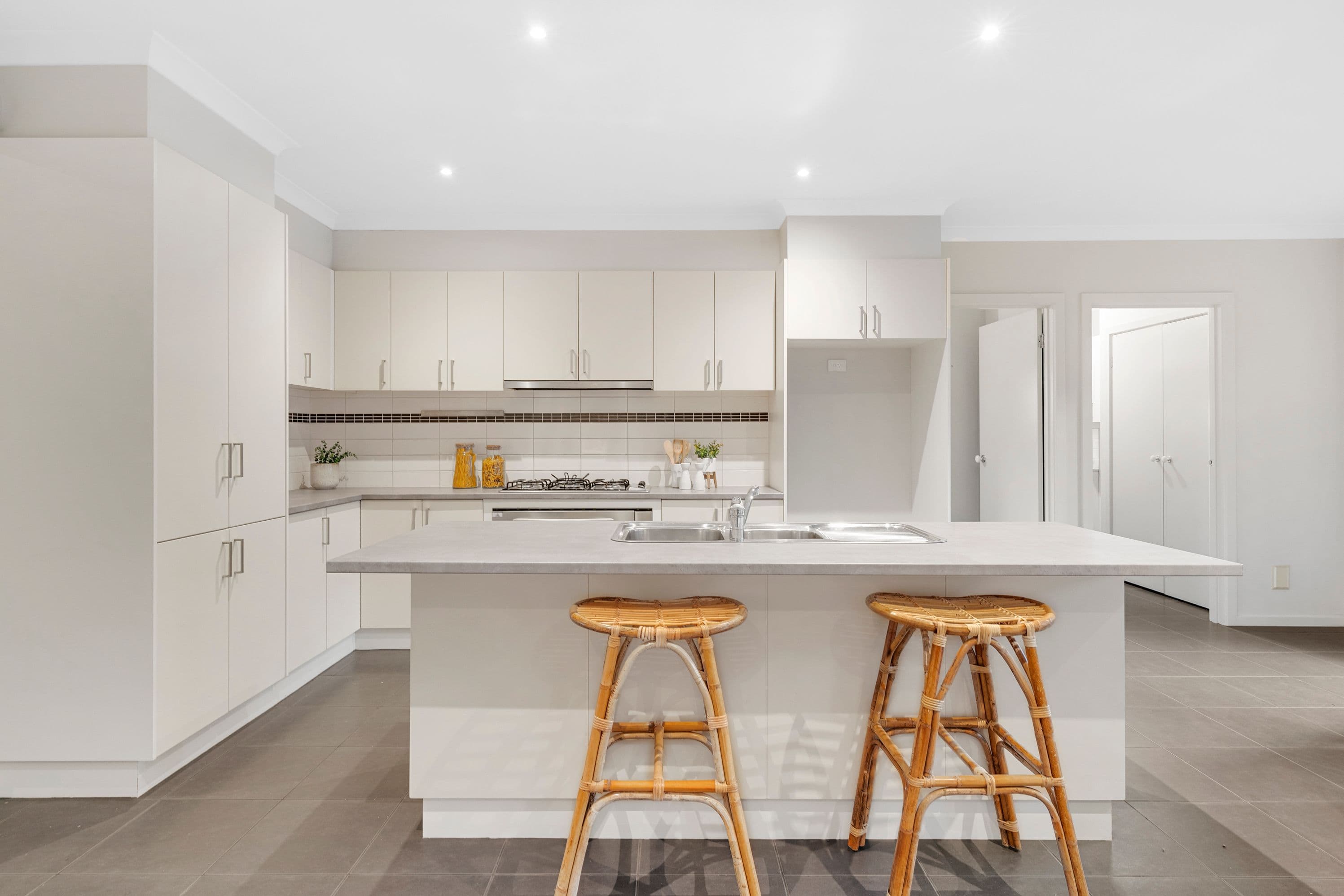 20 St Johns Court, South Morang VIC 3752, South Morang - Thumbnail 2
