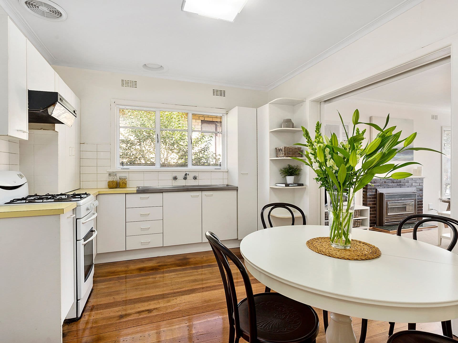 5 Deakin Street, Mitcham VIC 3132, Mitcham - Thumbnail 5