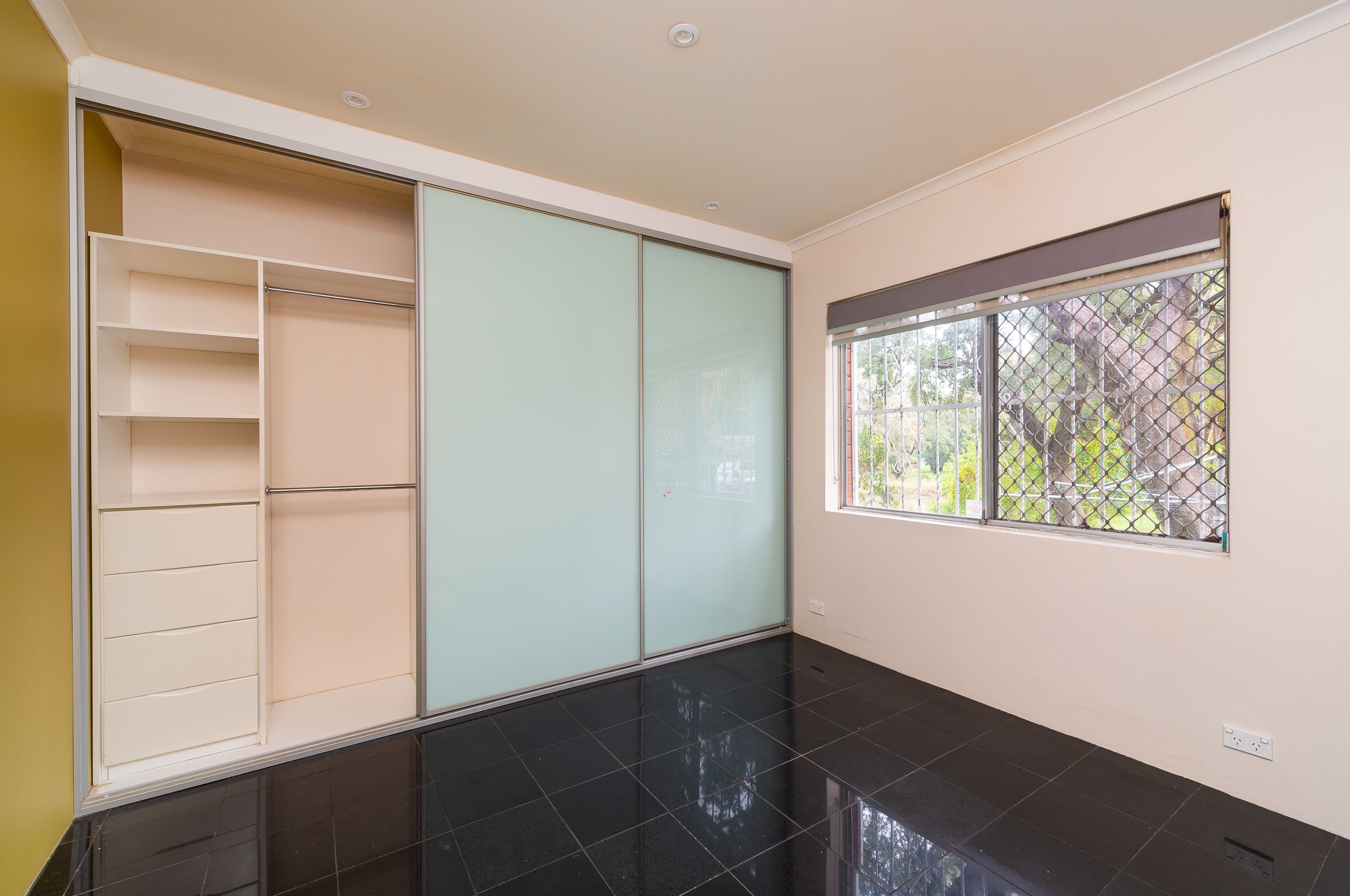 190 Sandal Crescent, Carramar NSW 2163, Carramar - Thumbnail 3