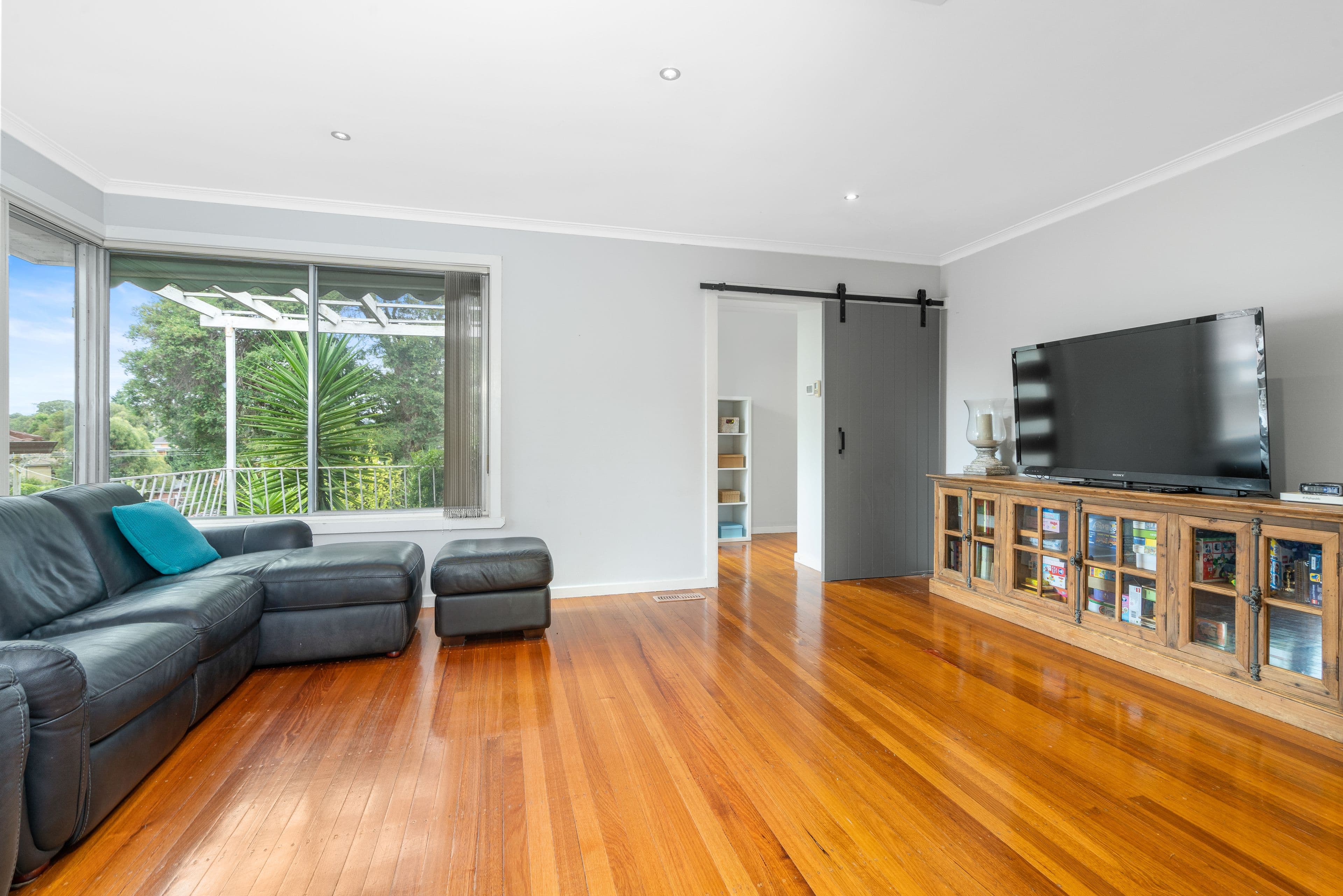 35 Byrne Crescent, Watsonia North VIC 3087, Watsonia North - Thumbnail 3