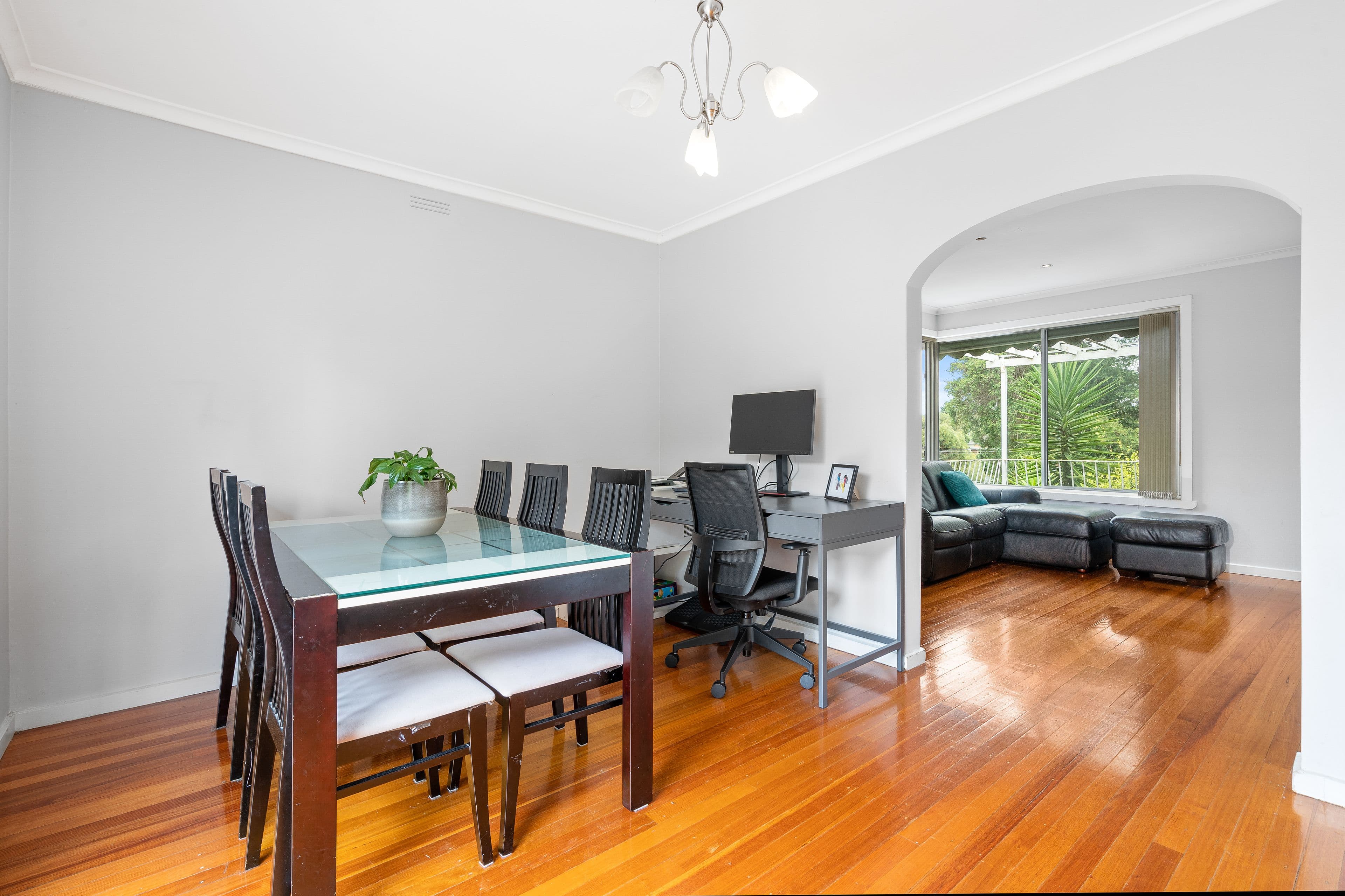 35 Byrne Crescent, Watsonia North VIC 3087, Watsonia North - Thumbnail 4