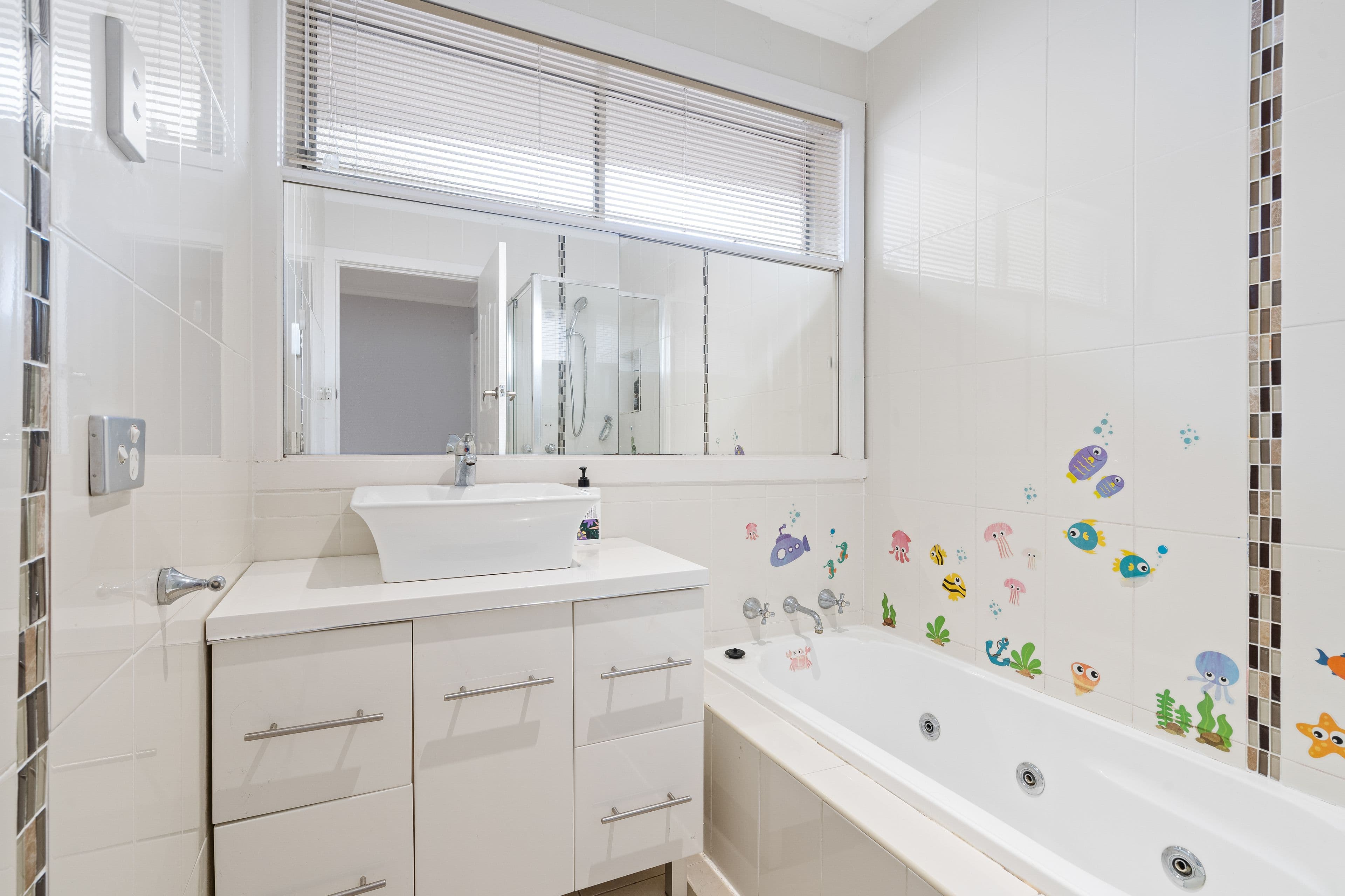 35 Byrne Crescent, Watsonia North VIC 3087, Watsonia North - Thumbnail 8