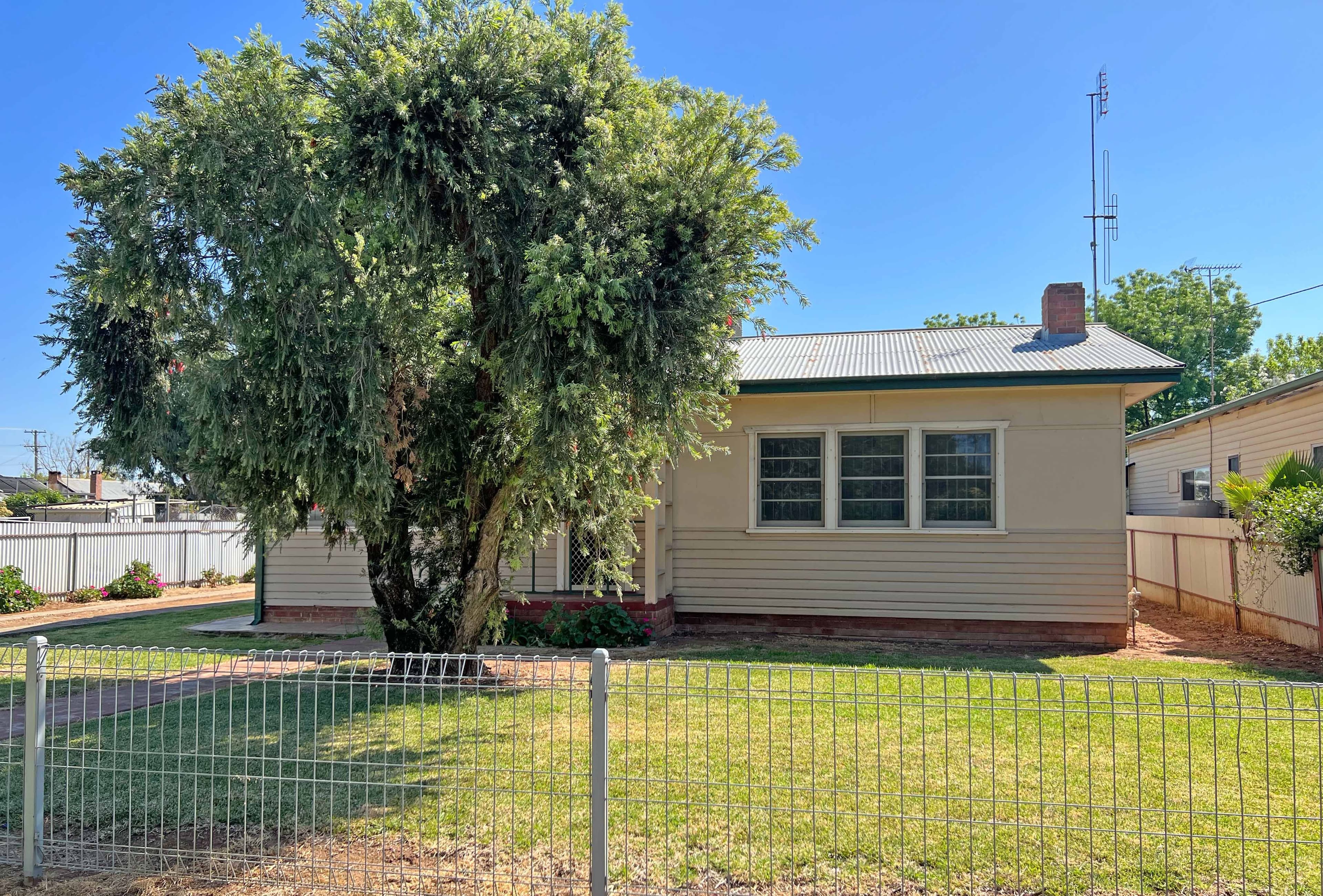 17 Thomson Street, Forbes NSW 2871, Forbes - Image 1