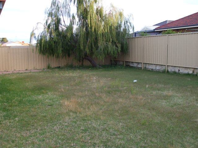 24 Gateway Boulevard, CANNING VALE WA 6155, Canning Vale - Thumbnail 4