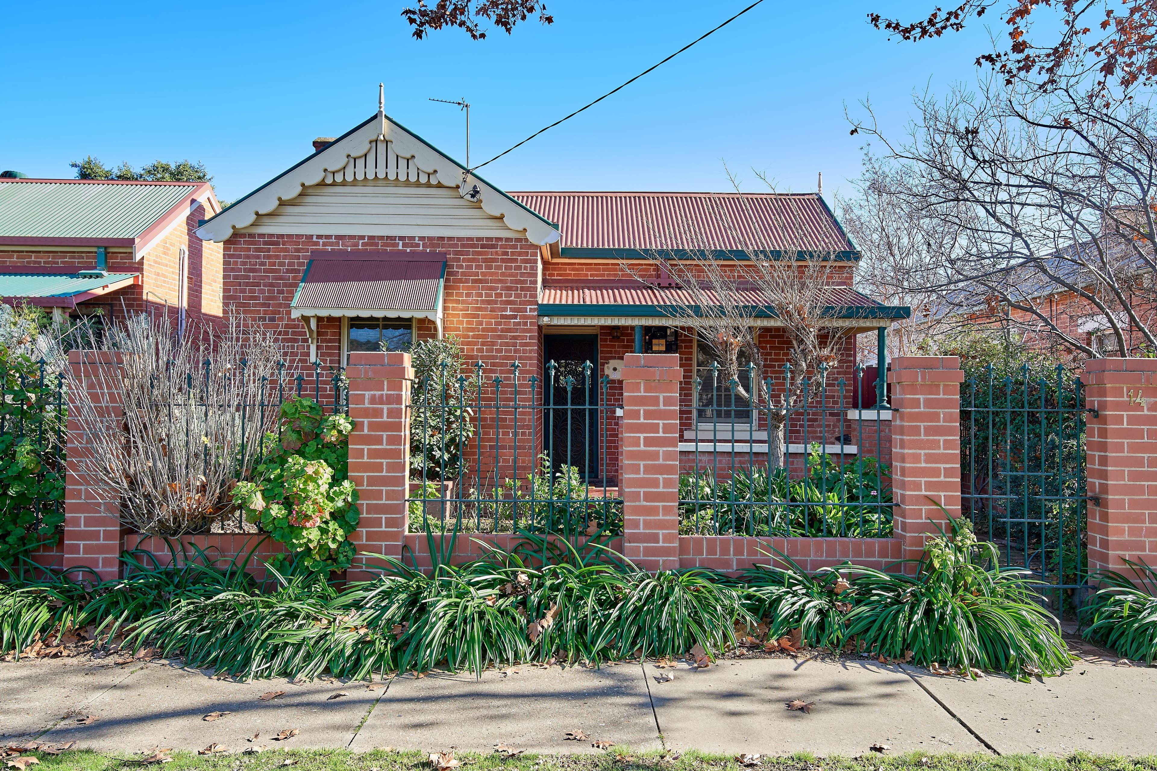 14 McKinnon Street, Wagga Wagga NSW 2650, Wagga Wagga - Image 1