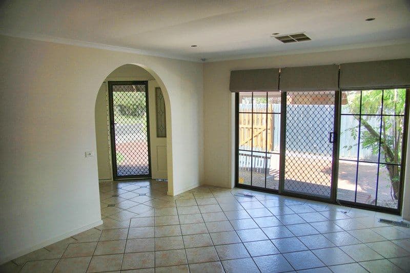 3 Courtenay Avenue, Cranbourne North VIC 3977, Cranbourne North - Thumbnail 7