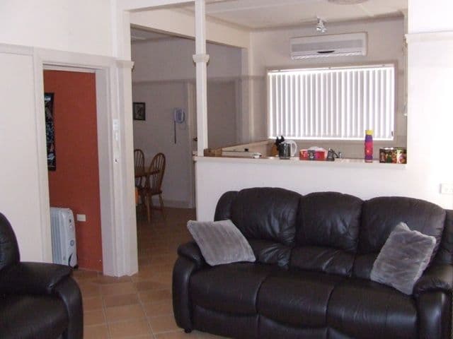 41 Kerr Street, MORTLAKE VIC 3272, Mortlake - Thumbnail 2