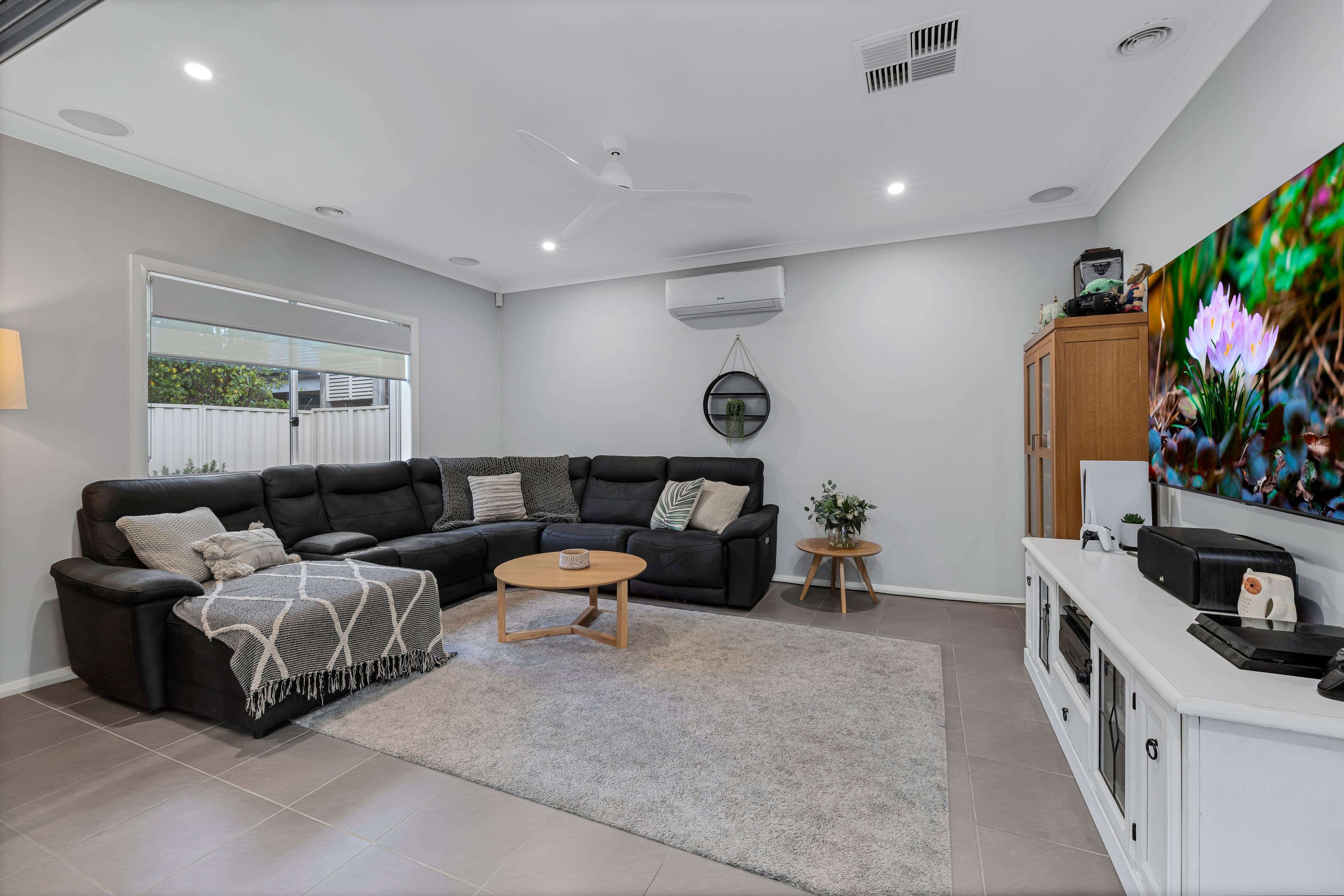 3 Emerald Court, Pakenham VIC 3810, Pakenham - Thumbnail 2