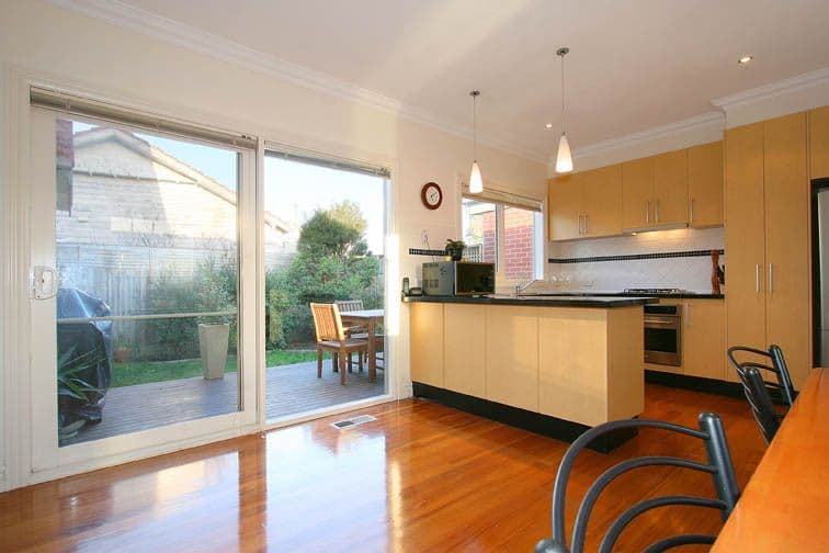 28A Carlisle Crescent, Hughesdale VIC 3166, Hughesdale - Thumbnail 3