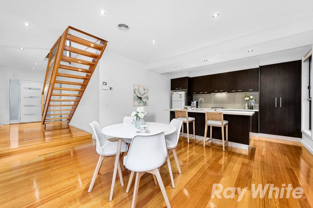 33 Jordan Grove, Glen Waverley VIC 3150, Glen Waverley - Thumbnail 3