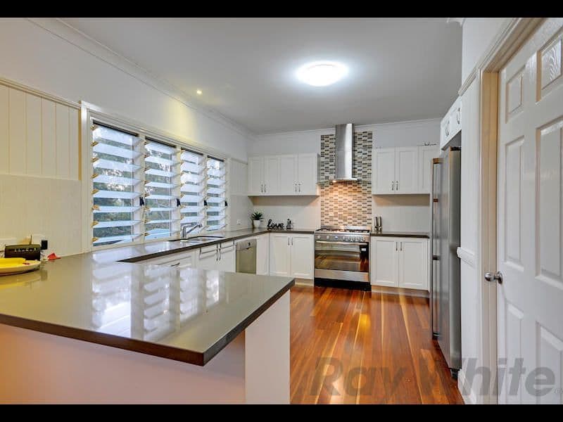 18 Burke Street, BARELLAN POINT QLD 4306, Barellan Point - Thumbnail 5