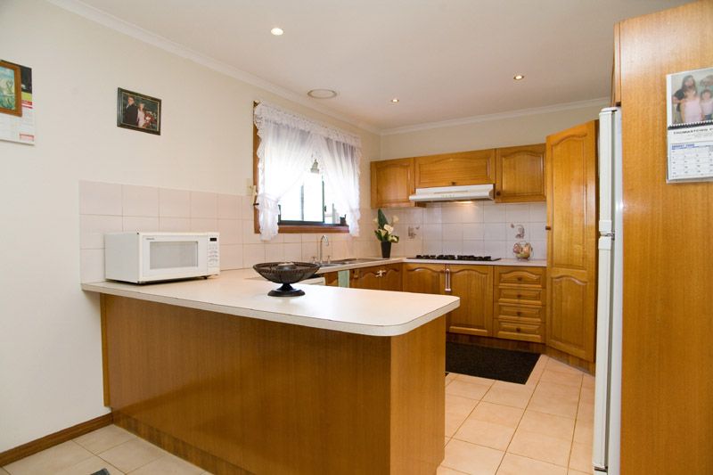 97 Barry Road, THOMASTOWN VIC 3074, Thomastown - Thumbnail 2