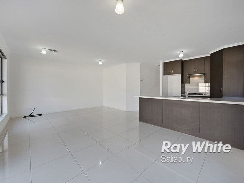 7 Maple Leaf Court, Munno Para West SA 5115, Munno Para West - Thumbnail 3