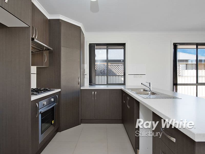 7 Maple Leaf Court, Munno Para West SA 5115, Munno Para West - Thumbnail 4