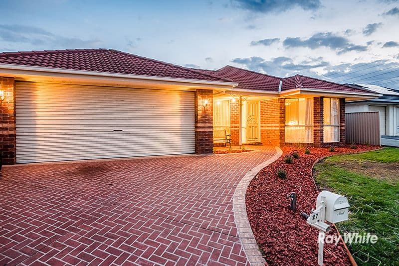 27 Hazelmere Avenue, Cranbourne West VIC 3977, Cranbourne West - Image 1