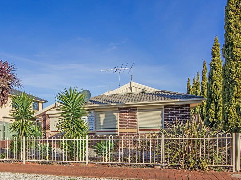 69 Dunnings Road, Point Cook VIC 3030, Point Cook - Thumbnail 2