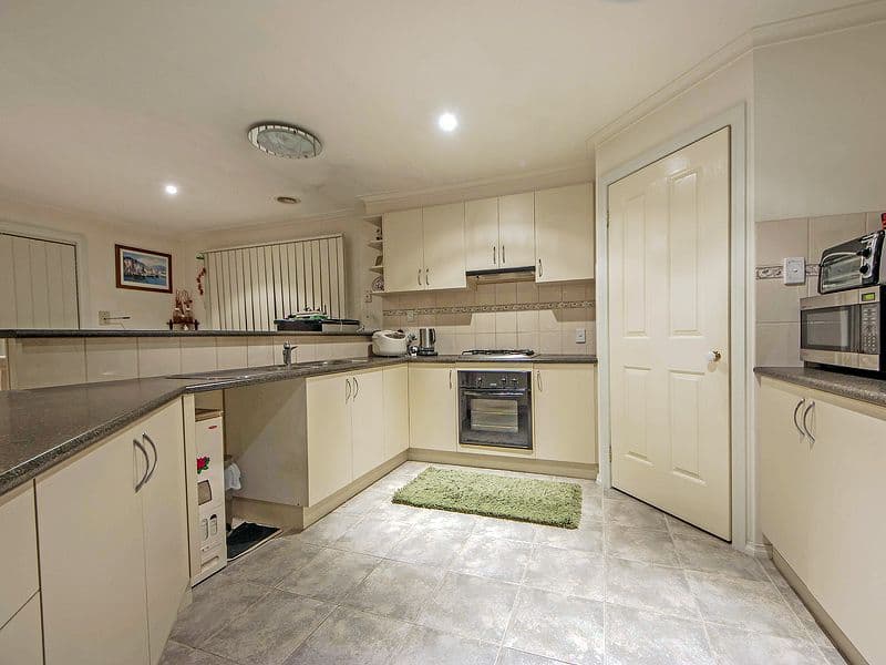 69 Dunnings Road, Point Cook VIC 3030, Point Cook - Thumbnail 6