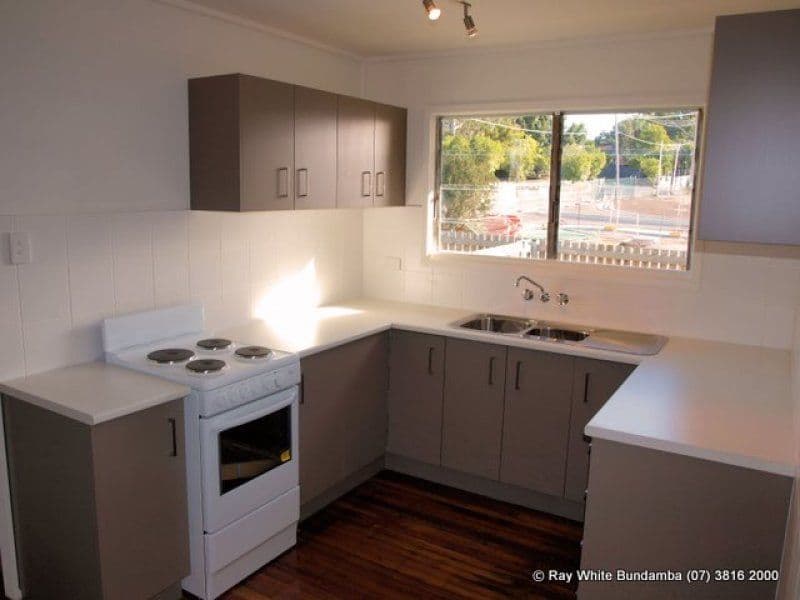 19 Diamond Street, RIVERVIEW QLD 4303, Riverview - Thumbnail 3