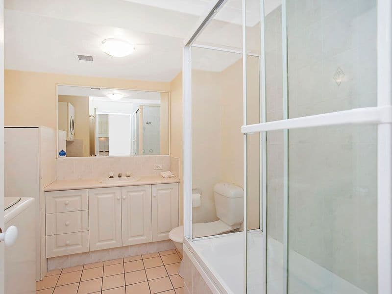 1 Tallebudgera Drive, Palm Beach QLD 4221, Palm Beach - Thumbnail 6