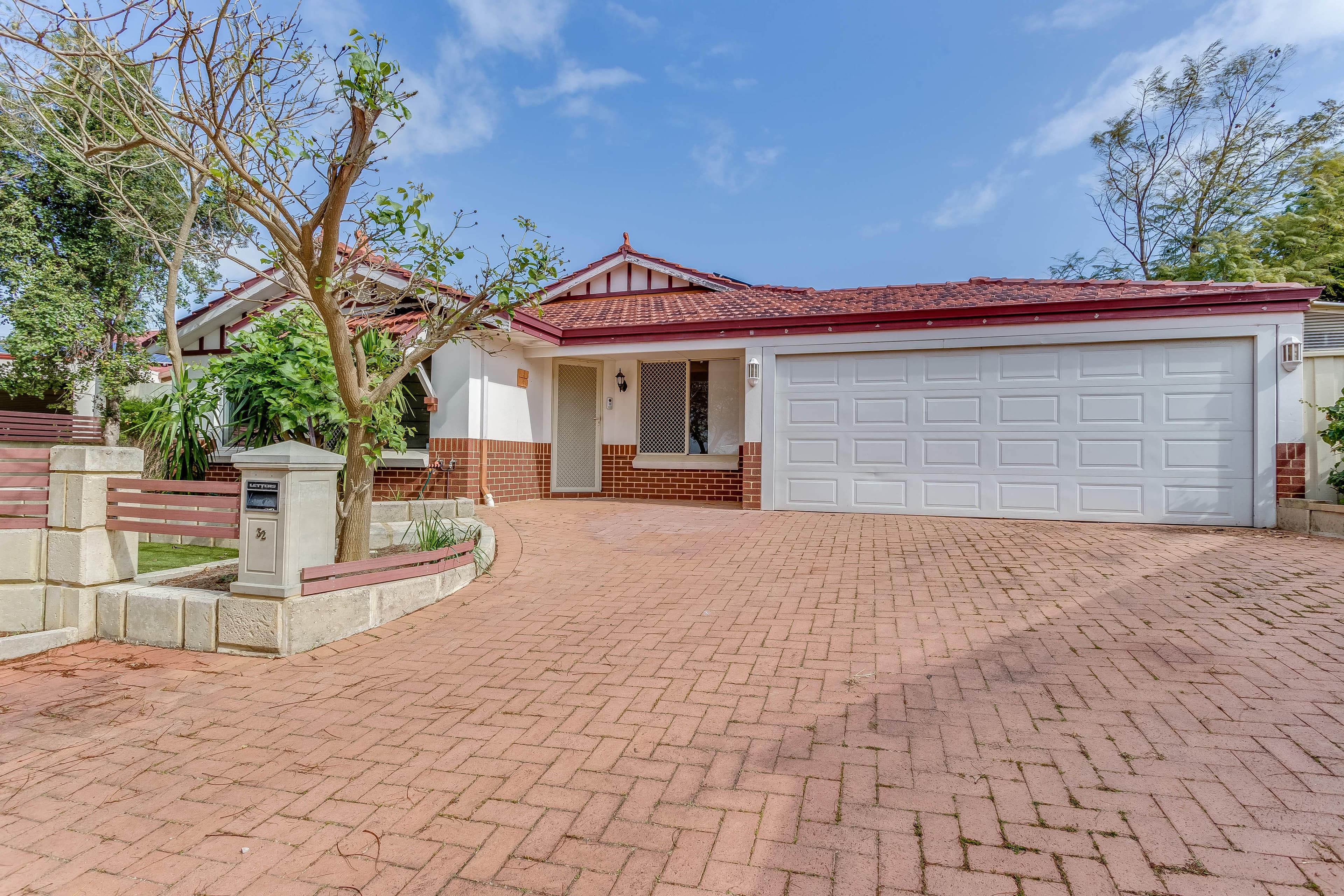 32 Adelphi Court, Marangaroo WA 6064, Marangaroo - Image 1