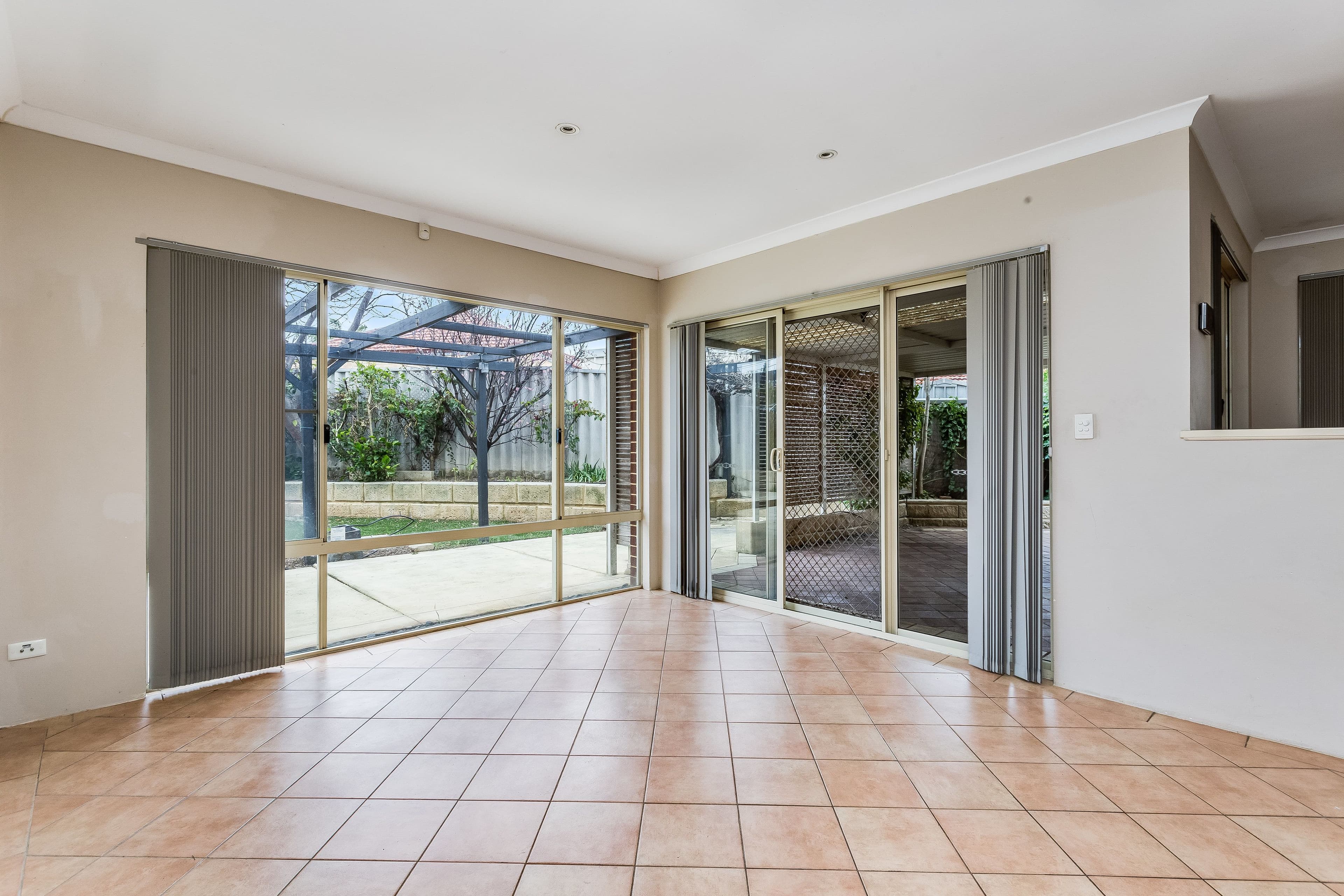 32 Adelphi Court, Marangaroo WA 6064, Marangaroo - Thumbnail 8