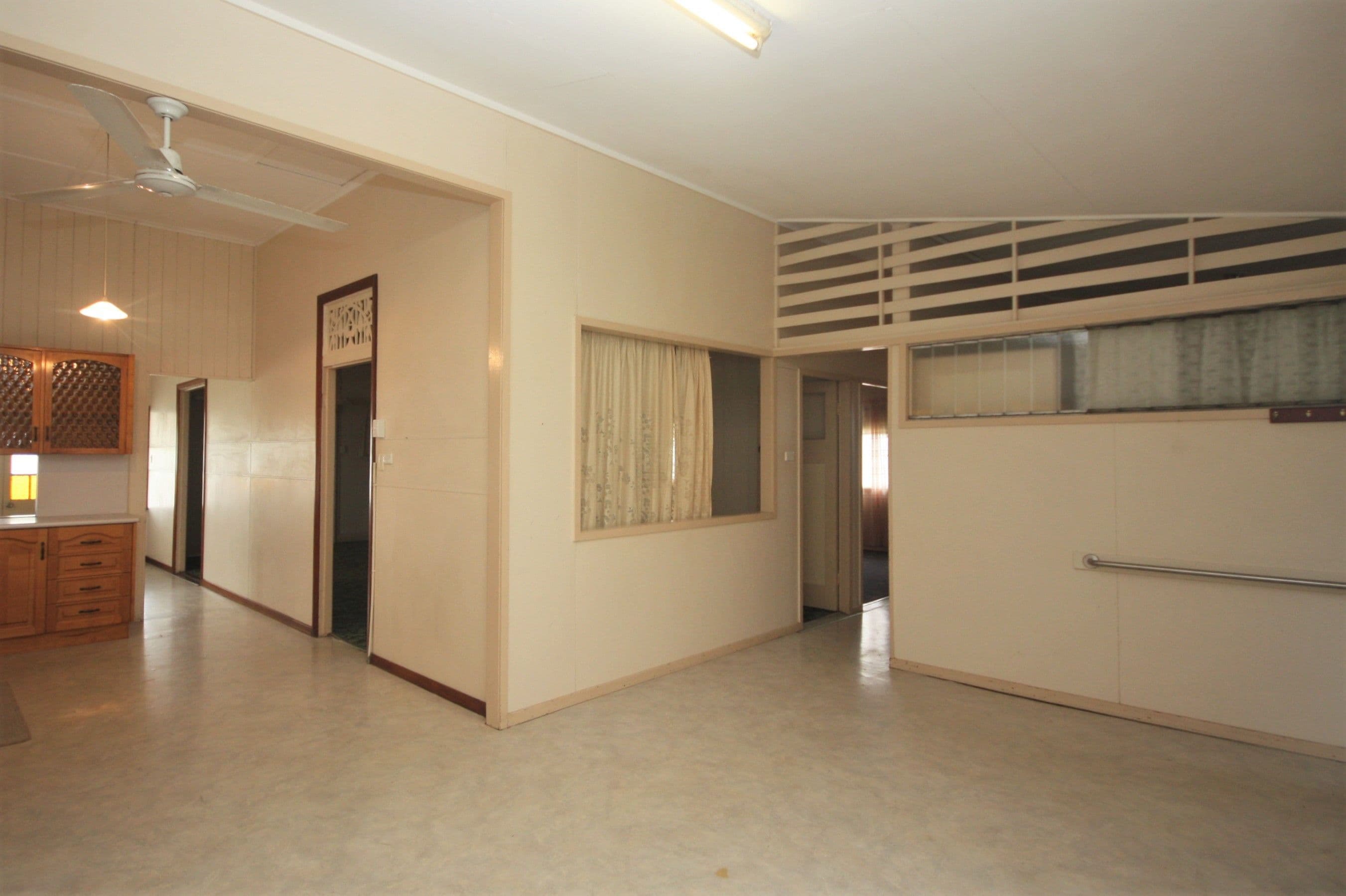 37 Queen Street, Ayr QLD 4807, Ayr - Thumbnail 3