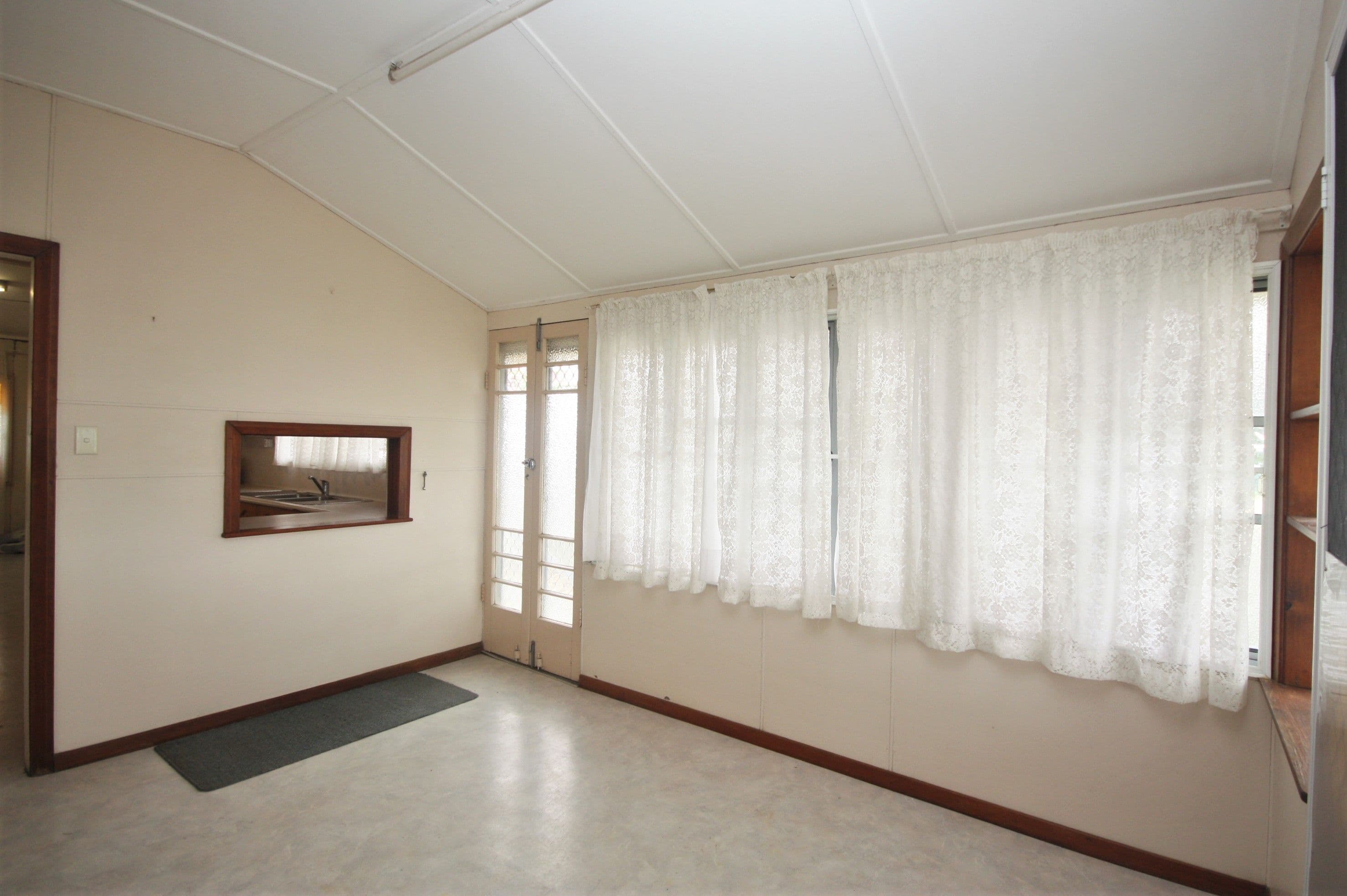 37 Queen Street, Ayr QLD 4807, Ayr - Thumbnail 4