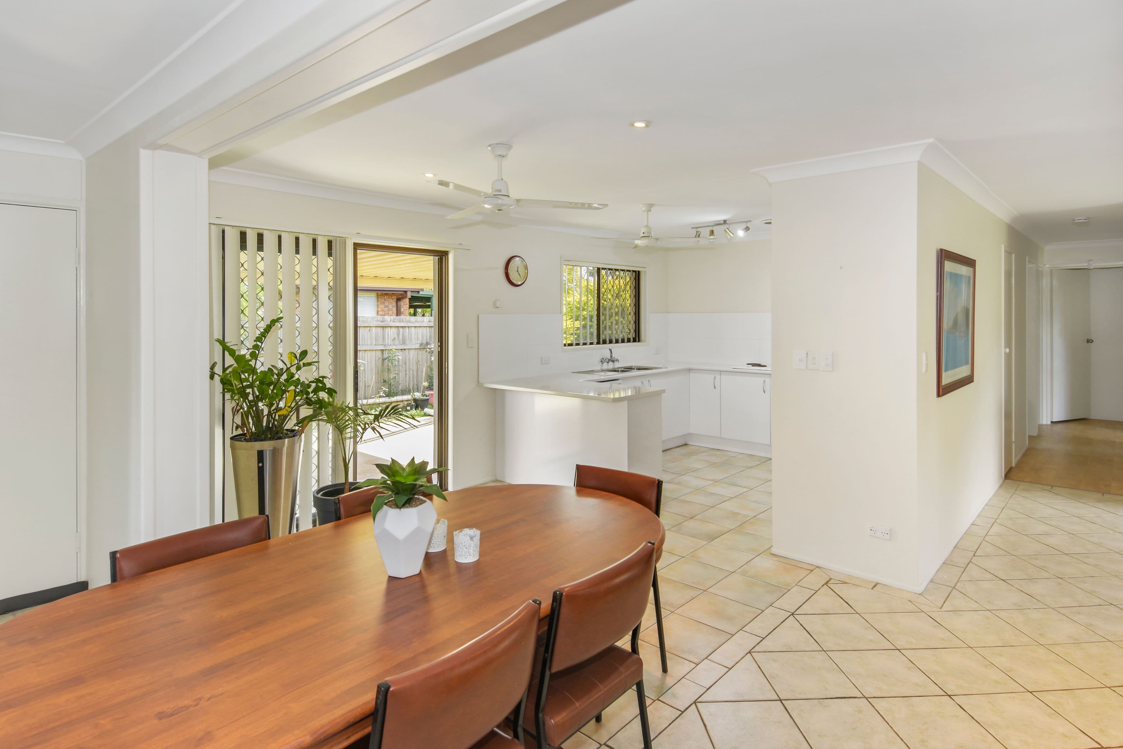 24 Antlia Street, Regents Park QLD 4118, Regents Park - Thumbnail 6