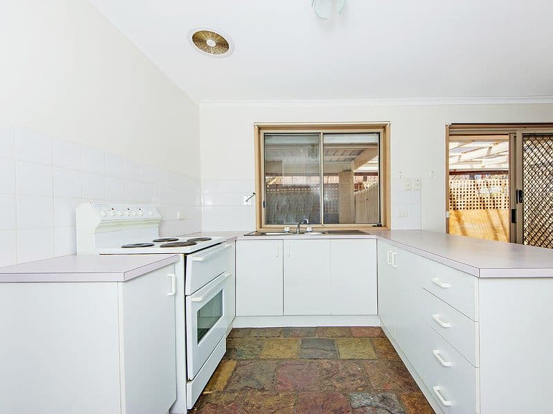 13 Karinya Close, WERRIBEE VIC 3030, Werribee - Thumbnail 5