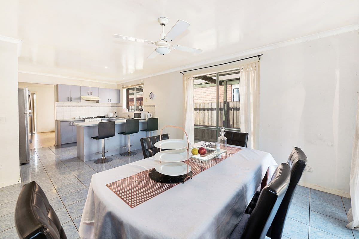 8 Sharyn Street, Cranbourne West VIC 3977, Cranbourne West - Thumbnail 3