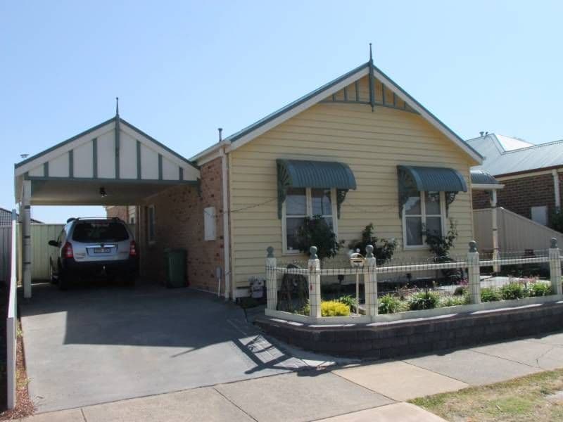 33 Hartland Circuit, PAKENHAM VIC 3810, Pakenham - Image 1