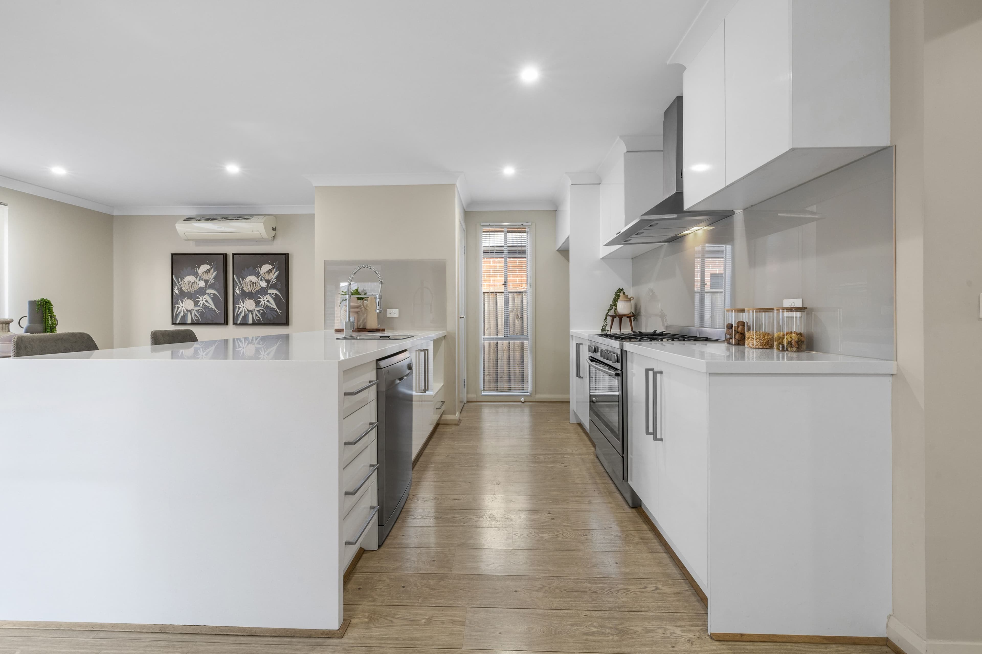 25 Hidcote Terrace, Wollert VIC 3750, Wollert - Thumbnail 3