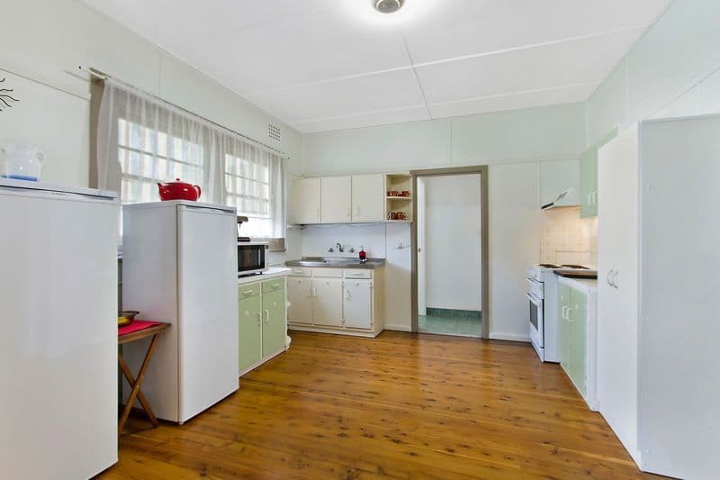 23 Wyong Road, KILLARNEY VALE NSW 2261, Killarney Vale - Thumbnail 5